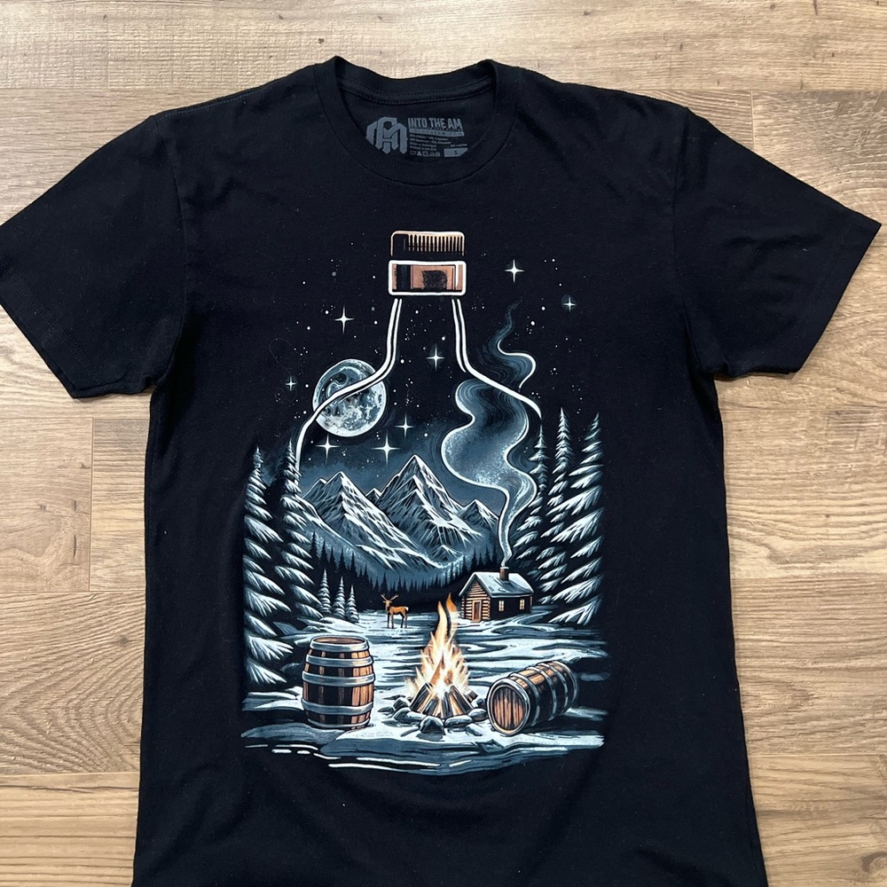 Into the AM winter spirit tee size S - black